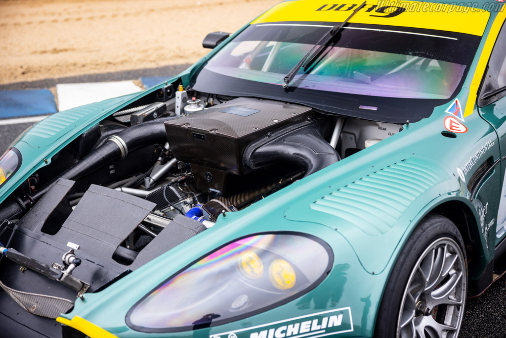 Aston Martin DBR9