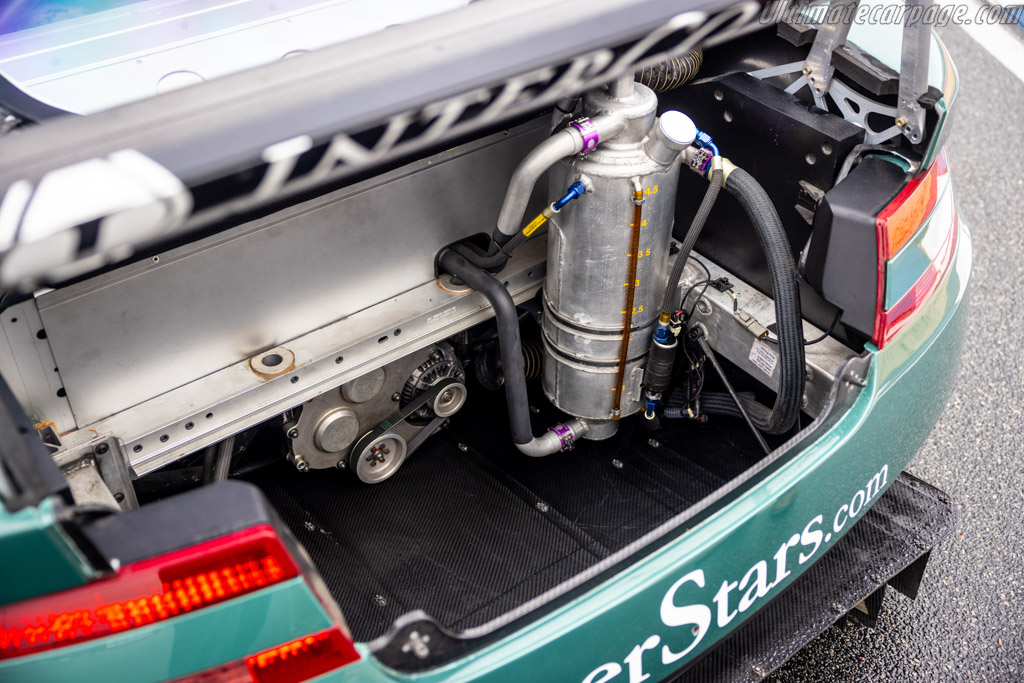 Aston Martin DBR9