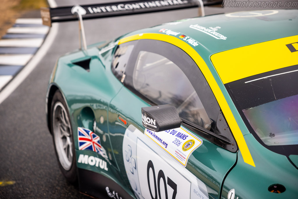Aston Martin DBR9