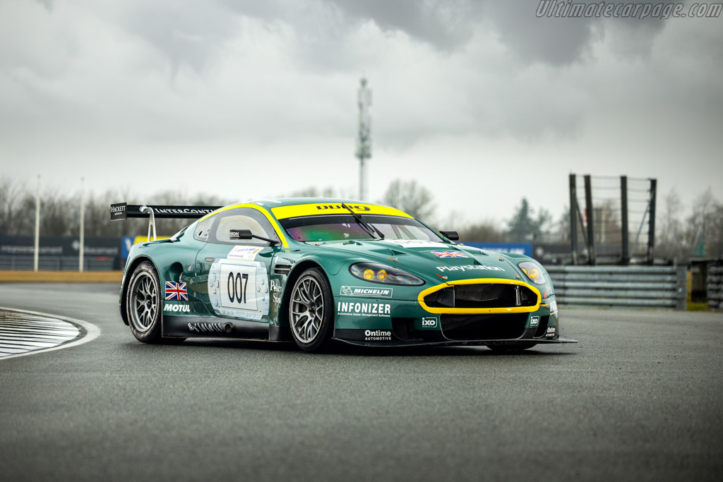 Aston Martin DBR9