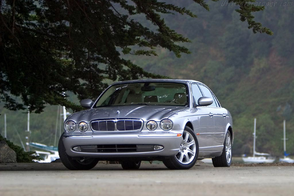 Jaguar XJ8 L