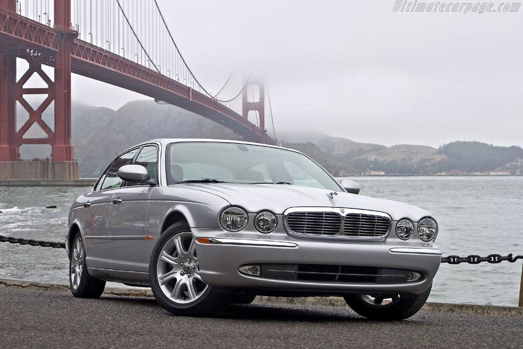 Jaguar XJ8 L