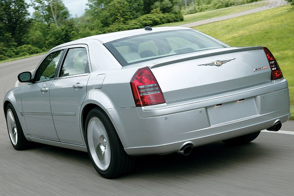 Chrysler 300C SRT-8