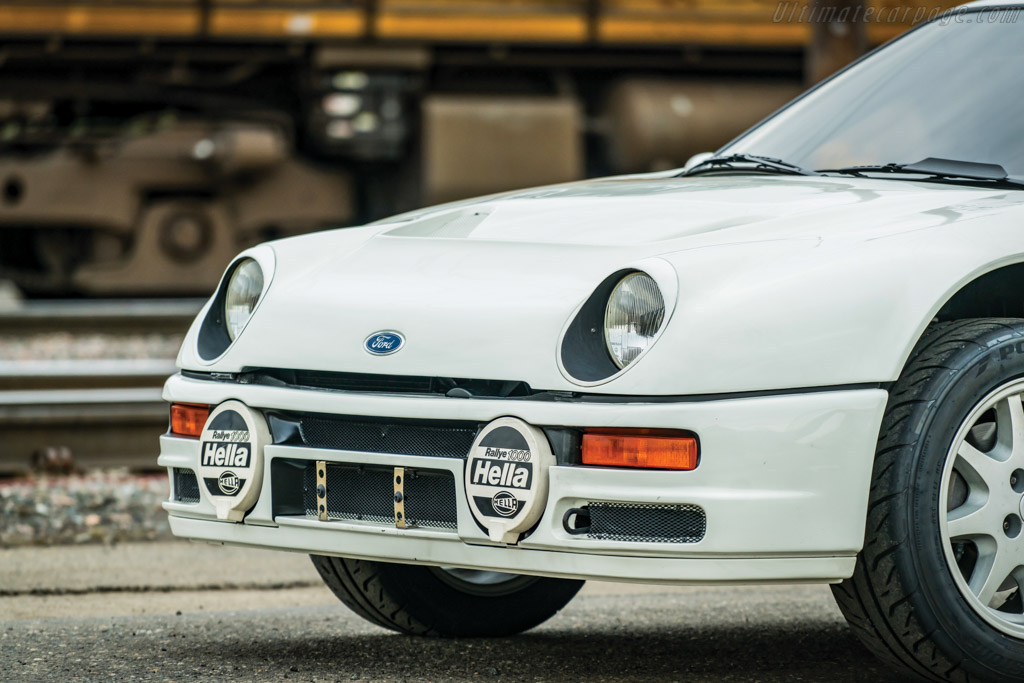 Ford RS200