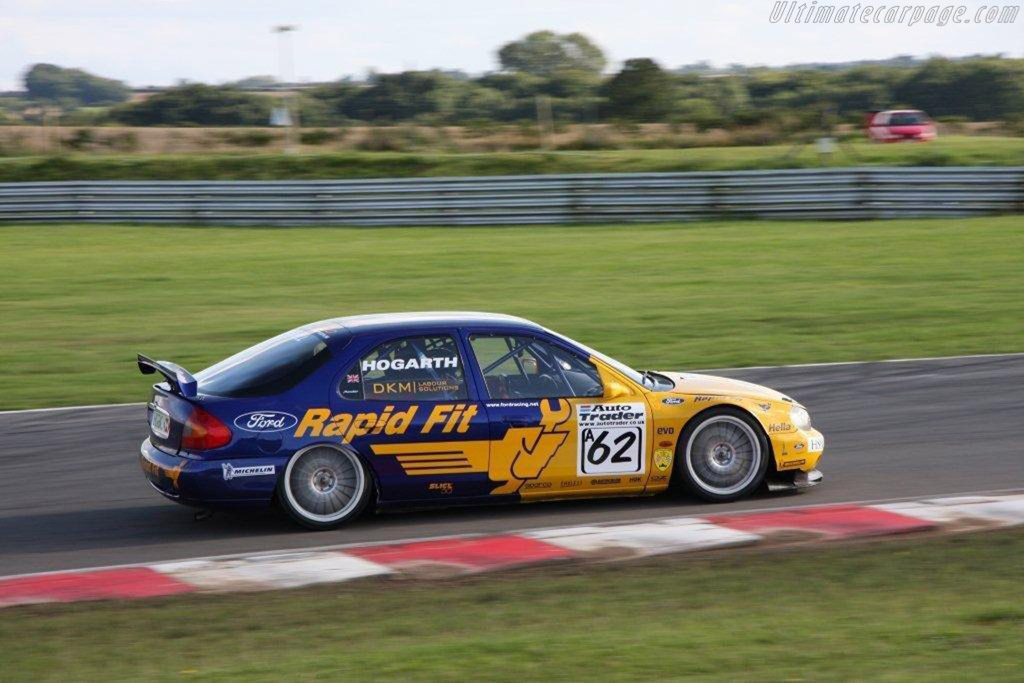 Ford Mondeo Super Touring