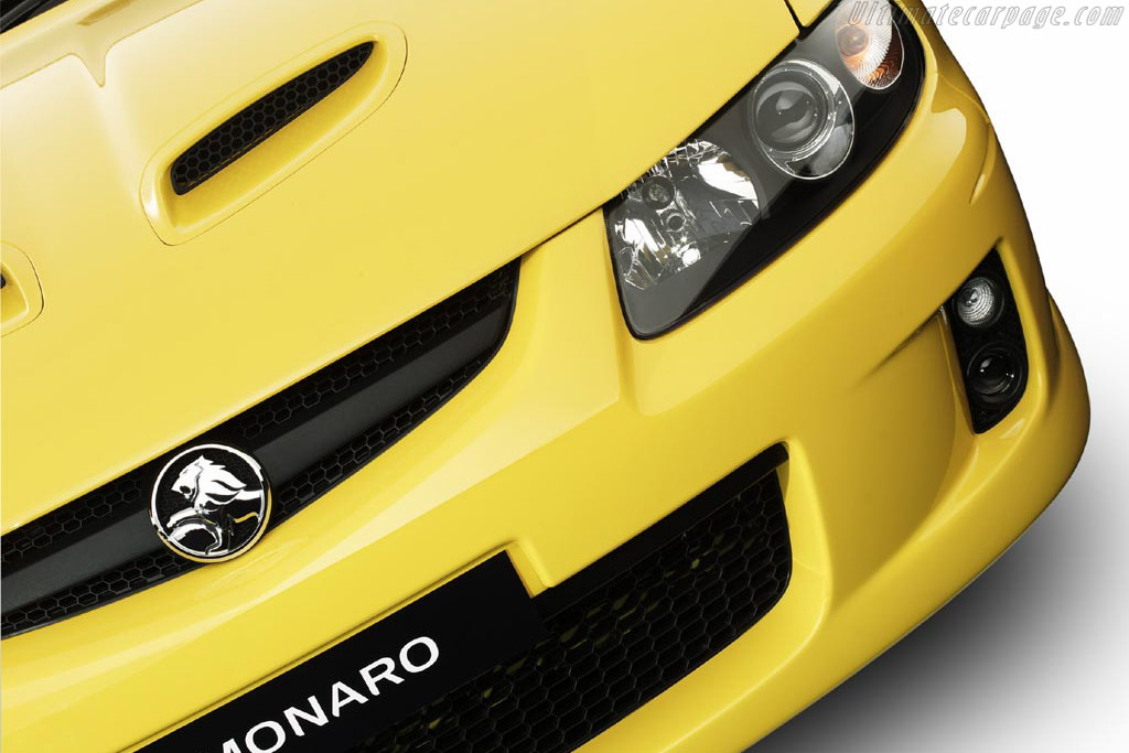 Holden VZ Monaro CV8