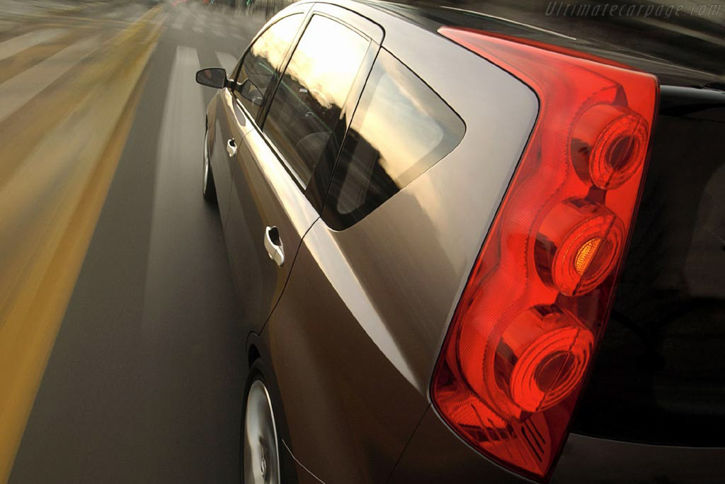Nissan Tone
