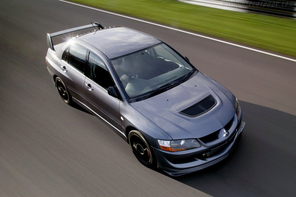 Mitsubishi Lancer EVO VIII MR FQ-400