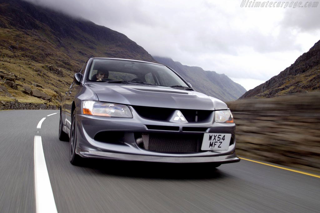 Mitsubishi Lancer EVO VIII MR FQ-400
