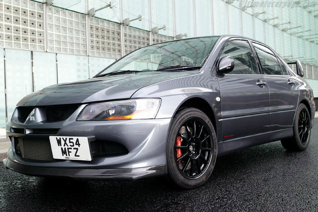 Mitsubishi Lancer EVO VIII MR FQ-400