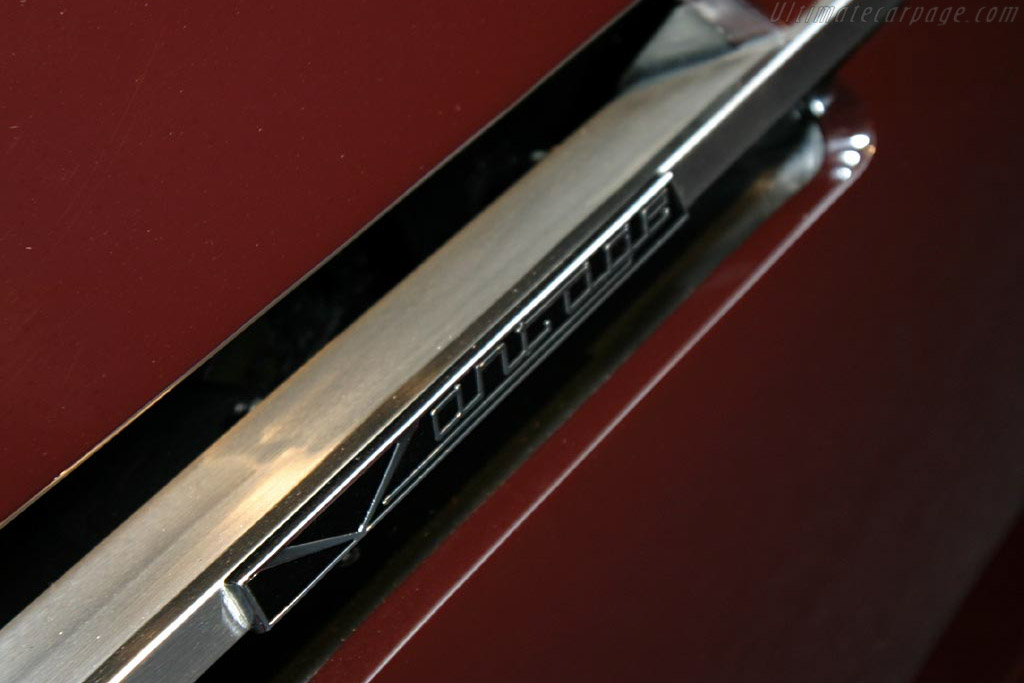 Aston Martin V8 Vantage Volante - Chassis: SCFCV81C8GTL15435  - 2004 Le Mans Classic
