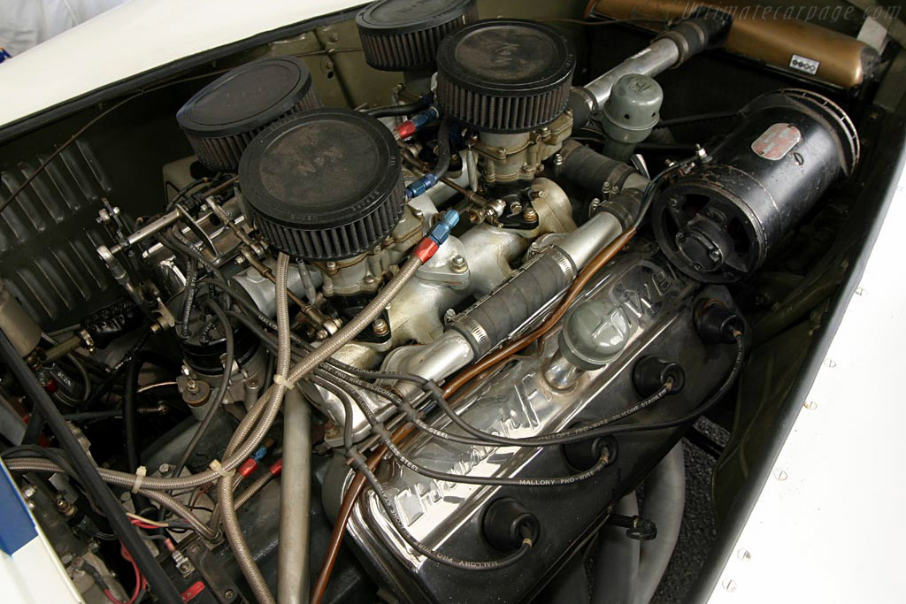 Cunningham C-4R - Chassis: 5216R  - 2004 Le Mans Classic
