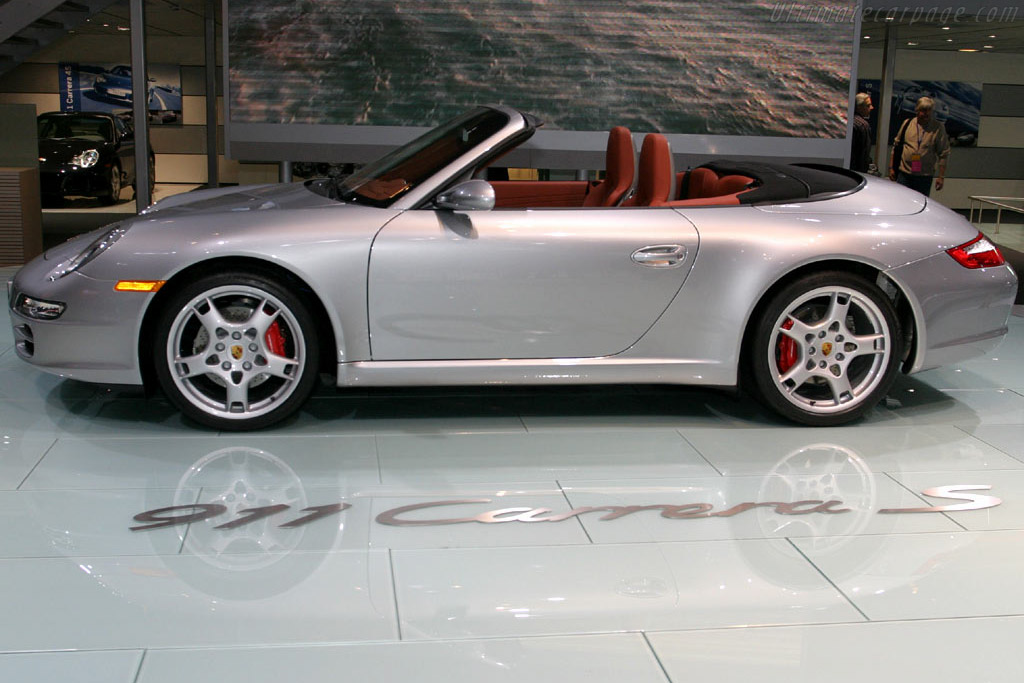 Porsche 997 Carrera S Cabriolet   - 2005 North American International Auto Show (NAIAS)