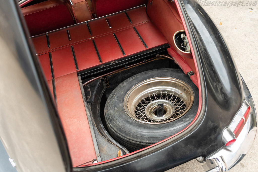 Jaguar E-Type 4.2 Coupe