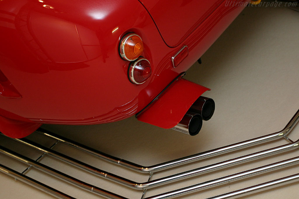 Ferrari 250 GT SWB Berlinetta Comp/61 - Chassis: 2439GT  - 2004 Bonhams Gstaad Auction