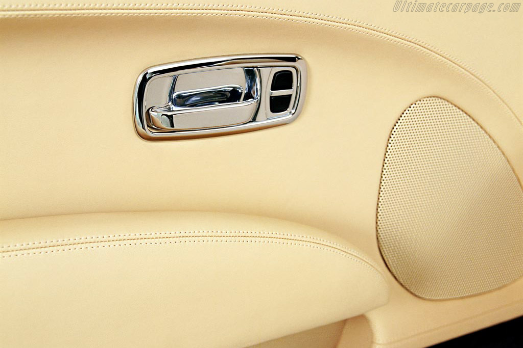 Bentley Arnage Drophead Coupe