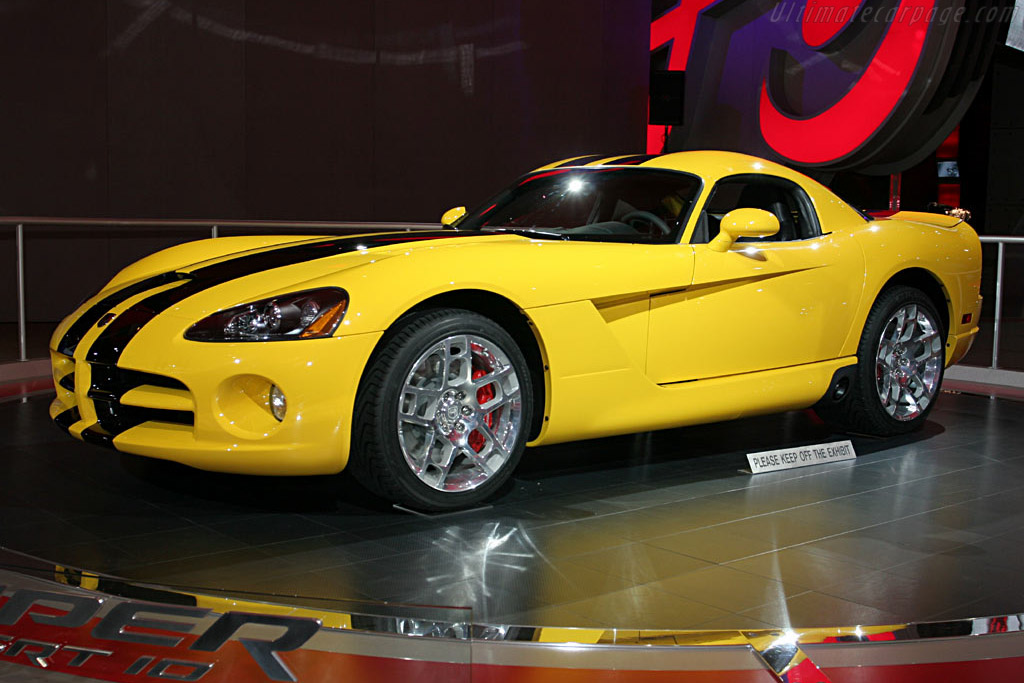 Dodge Viper SRT-10 Coupe   - 2006 North American International Auto Show (NAIAS)