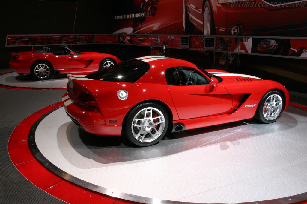 Dodge Viper SRT-10 Coupe   - 2006 North American International Auto Show (NAIAS)