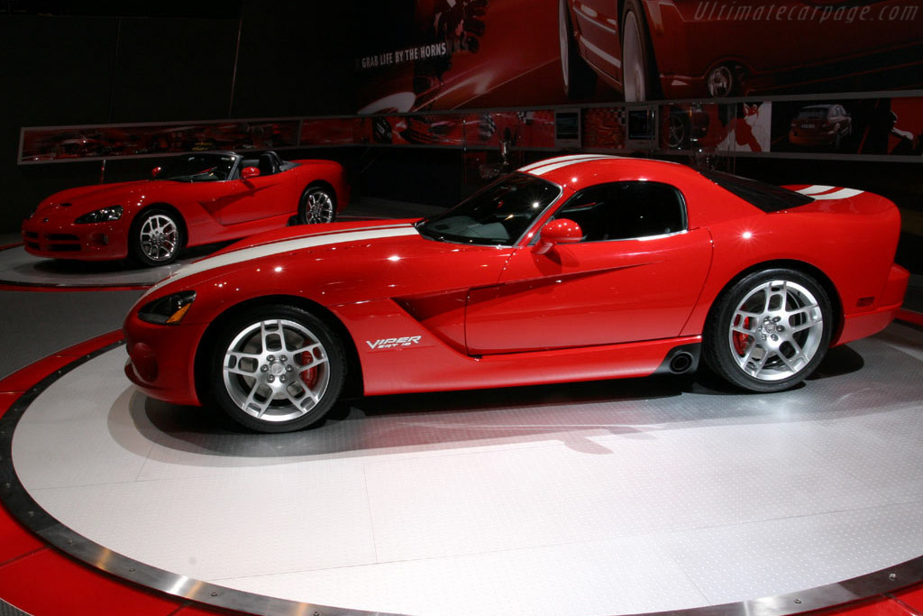 Dodge Viper SRT-10 Coupe   - 2006 North American International Auto Show (NAIAS)