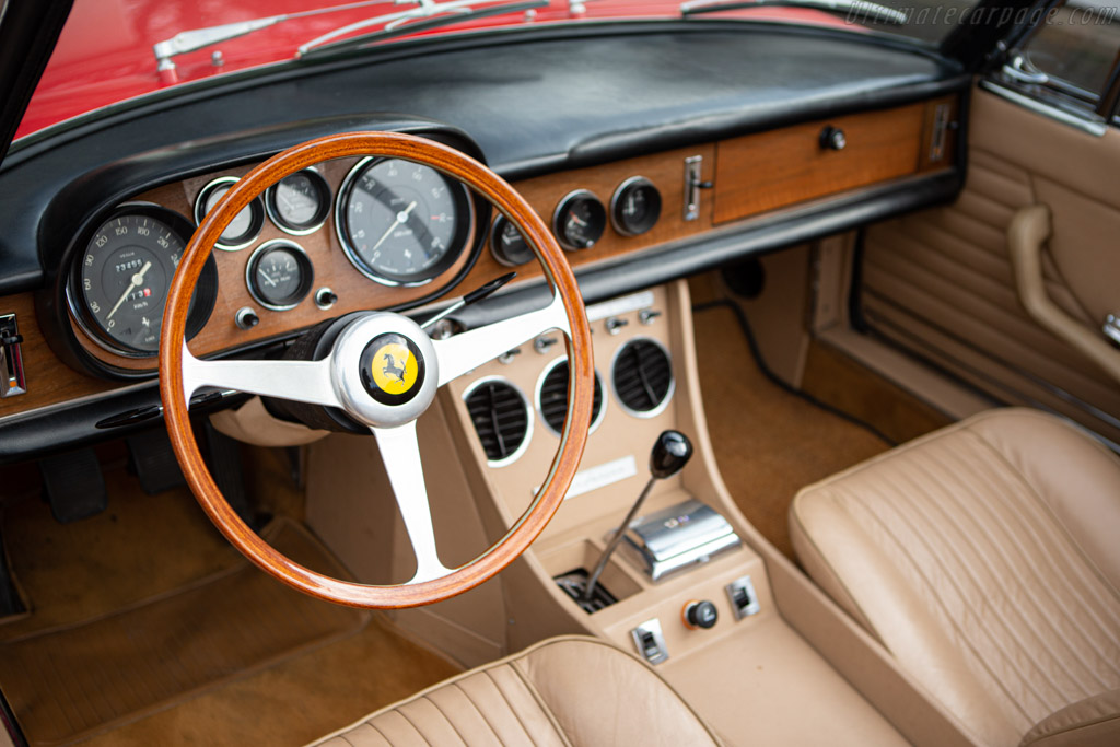 Ferrari 330 GTS