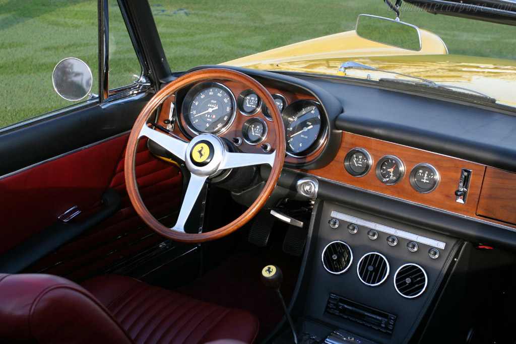 Ferrari 330 GTS - Chassis: 11027  - 2005 Palm Beach International, a Concours d'Elegance