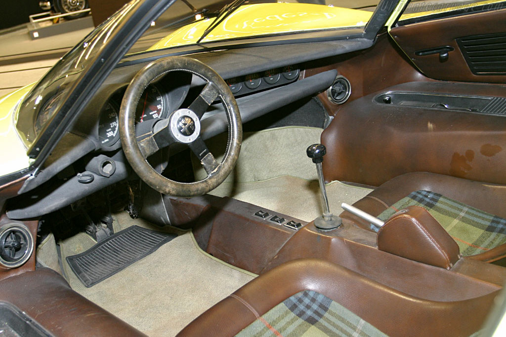 Alfa Romeo 33 Pininfarina Coupe - Chassis: 75033.115  - 2005 Retromobile