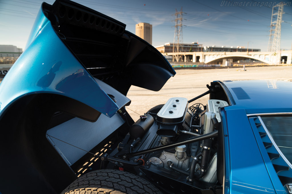 Lamborghini Miura P400 SV
