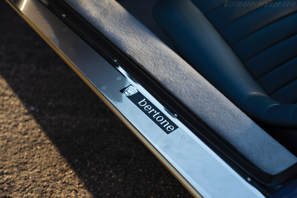 Lamborghini Miura P400 SV