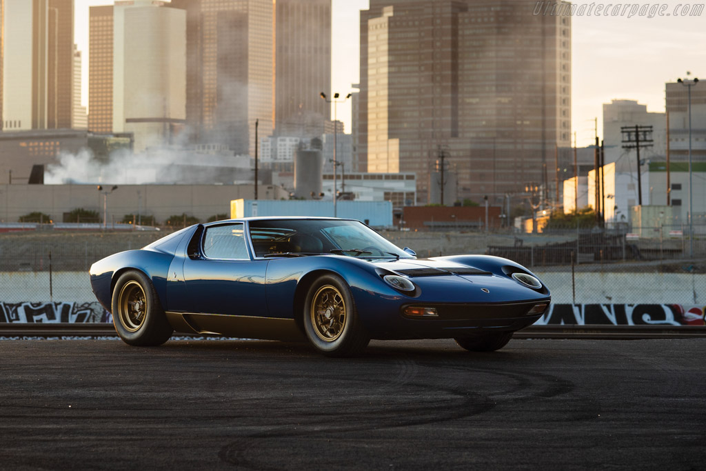 Lamborghini Miura P400 SV