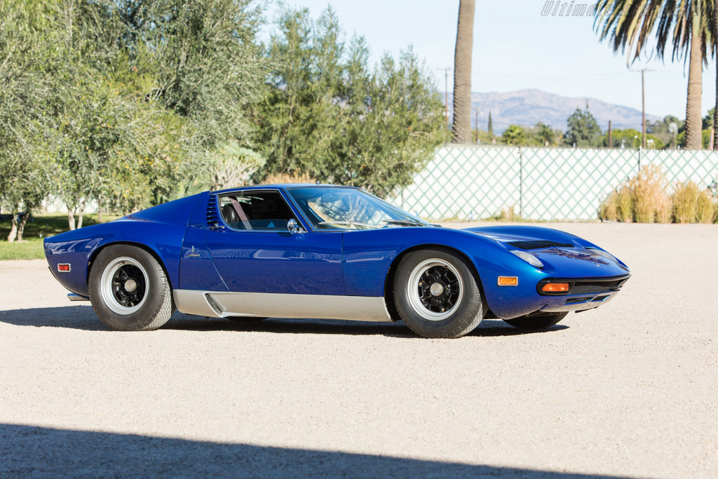 Lamborghini Miura P400 SV