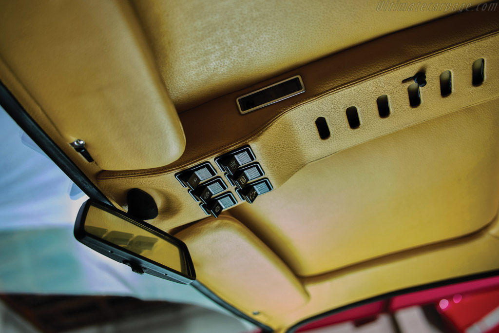 Lamborghini Miura P400 SV