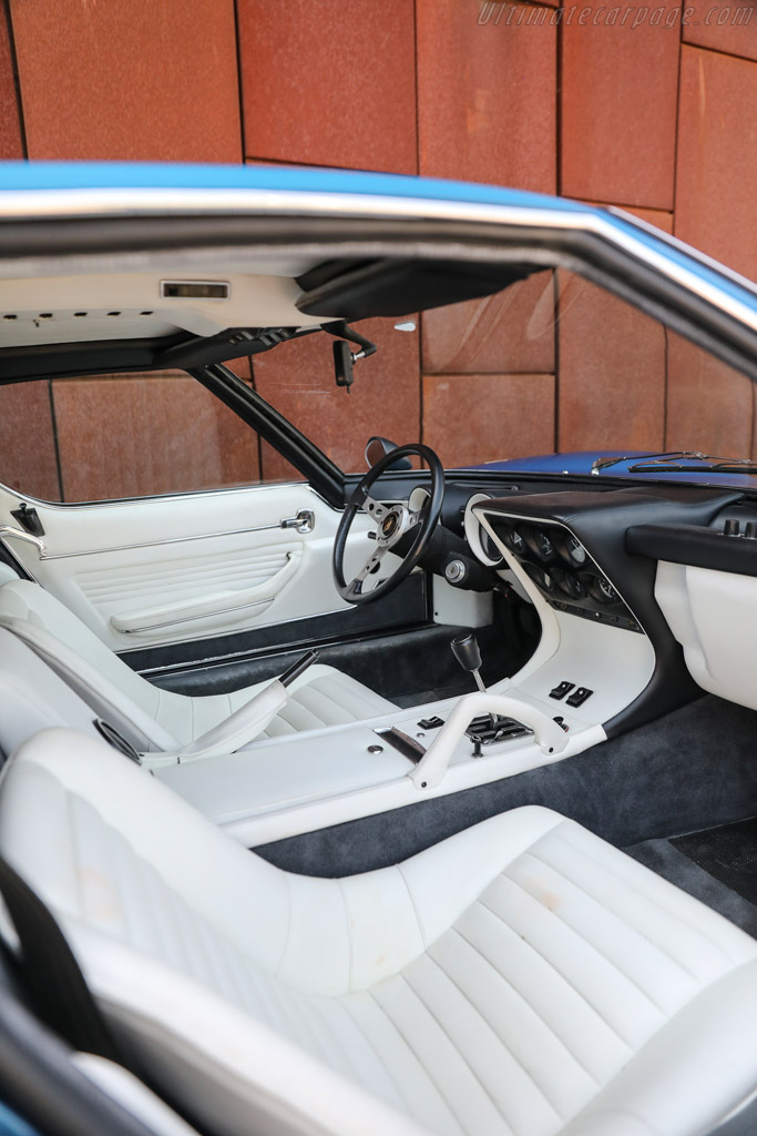Lamborghini Miura P400 SV