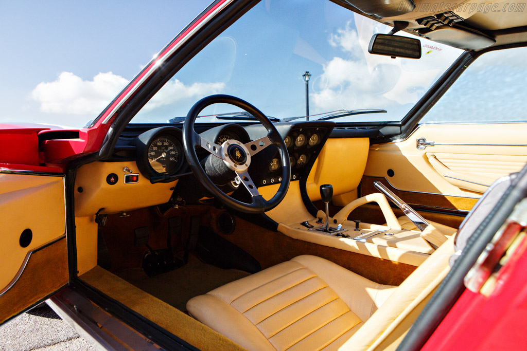 Lamborghini Miura P400 SV