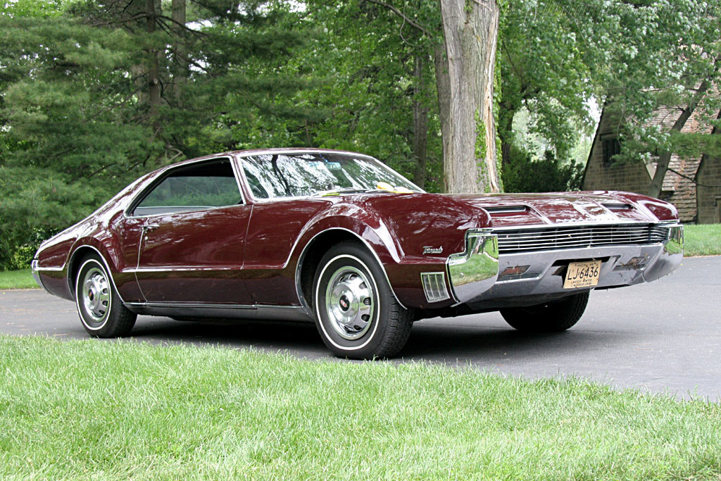 Oldsmobile Toronado