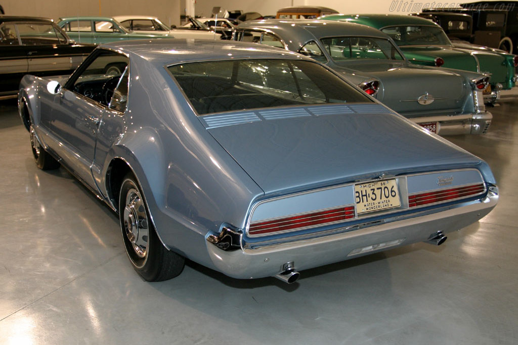 Oldsmobile Toronado