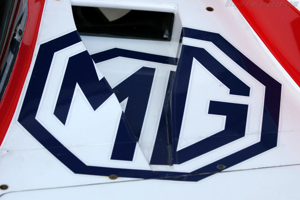 MG Lola EX264 - Chassis: B0540-HU03  - 2005 Le Mans Test