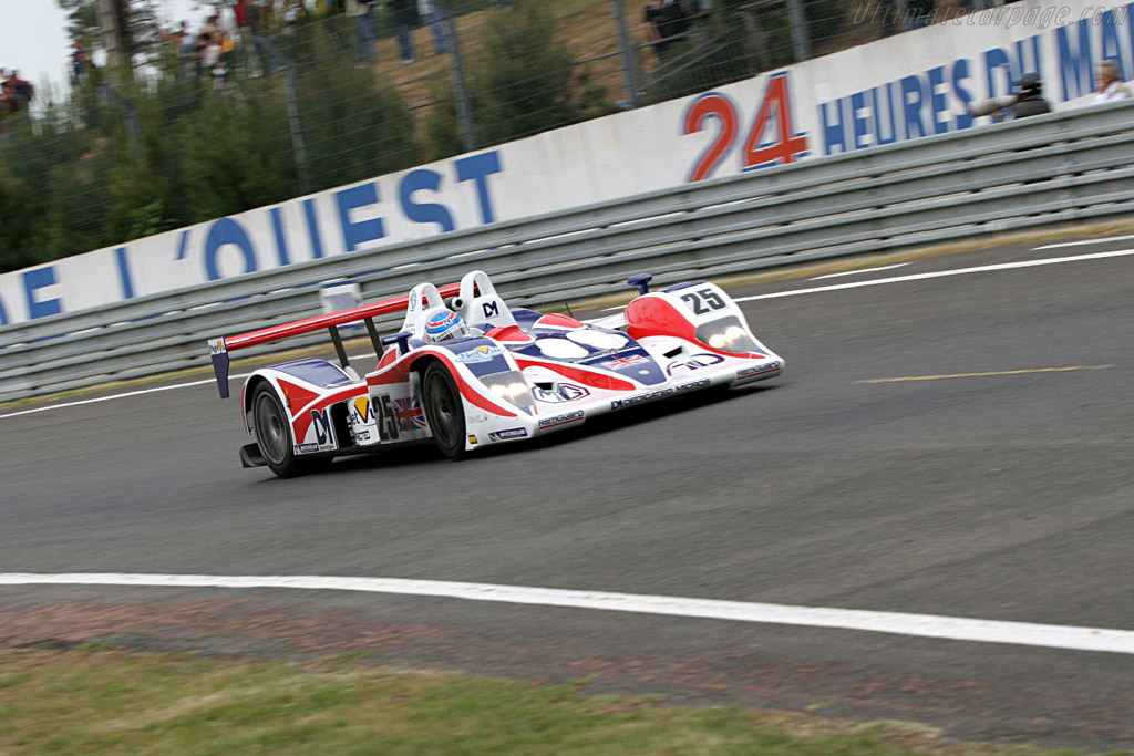 MG Lola EX264 - Chassis: B0540-HU03  - 2005 Le Mans Test