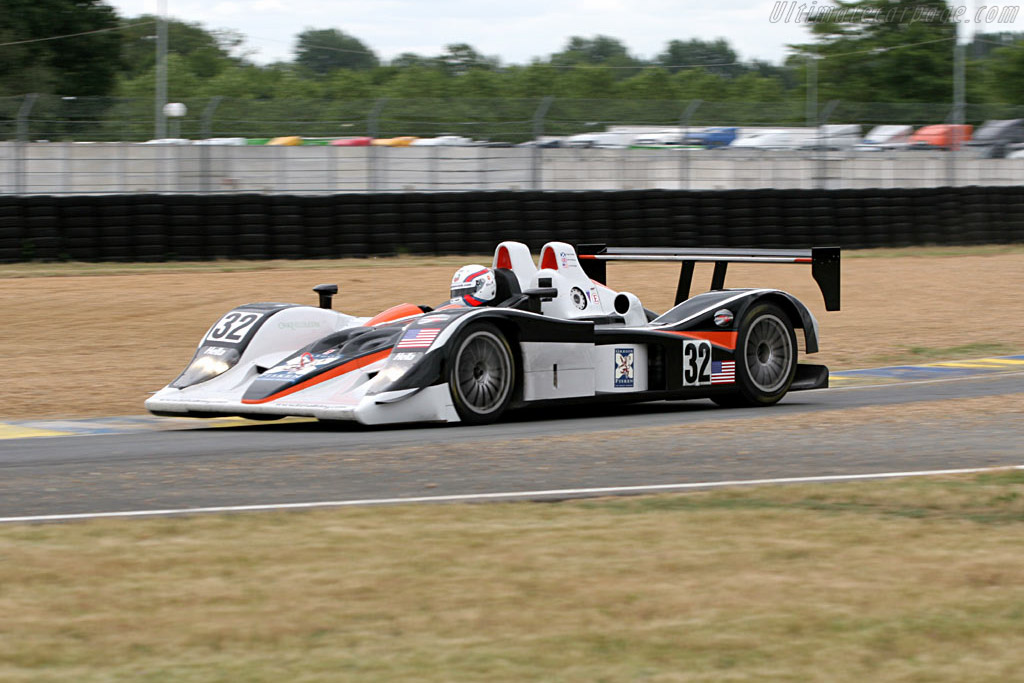 Lola B05/40 AER - Chassis: B0540-HU04  - 2005 Le Mans Test