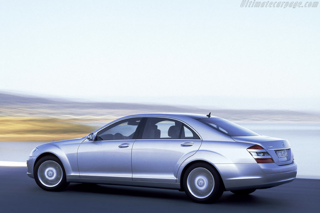 Mercedes-Benz S 500