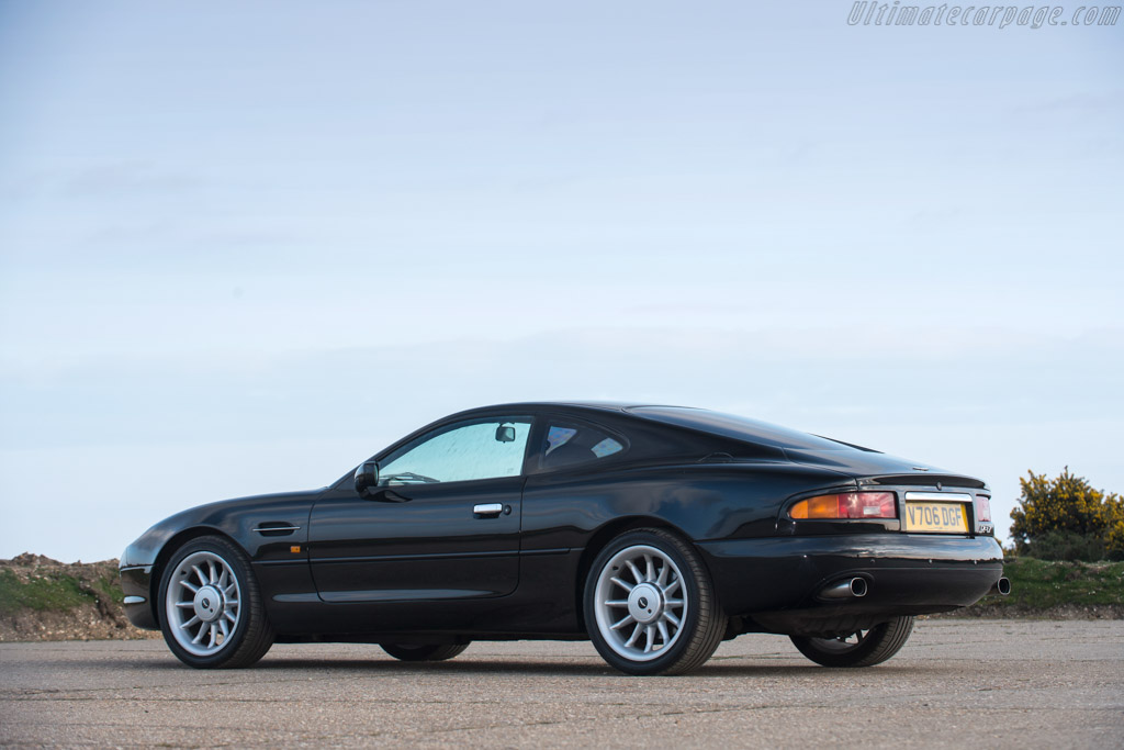 Aston Martin DB7 Coupe