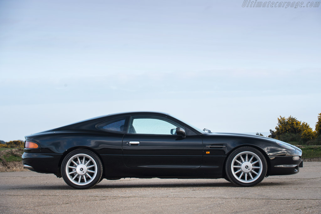 Aston Martin DB7 Coupe