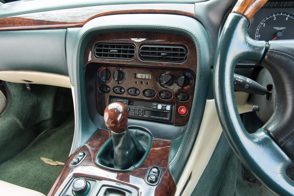 Aston Martin DB7 Volante