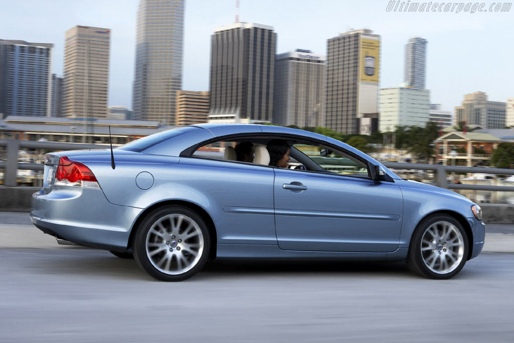Volvo C70 T5