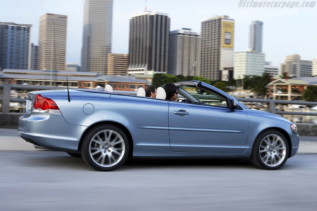 Volvo C70 T5