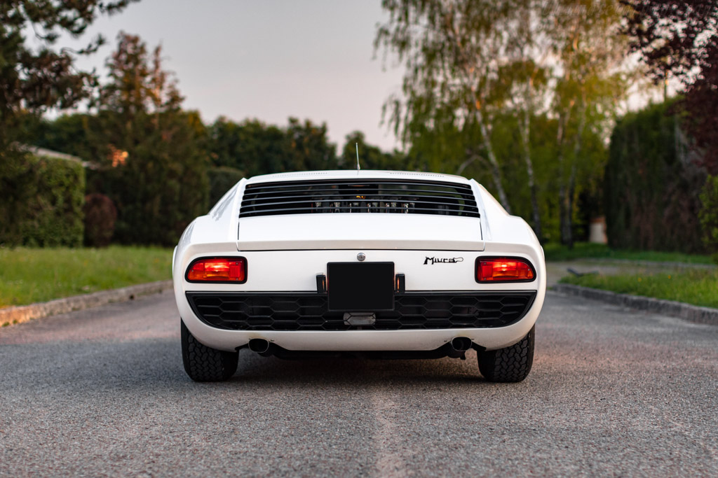 Lamborghini Miura P400