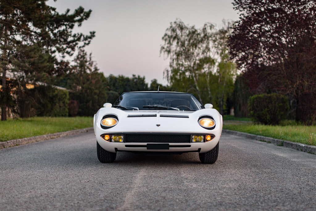 Lamborghini Miura P400