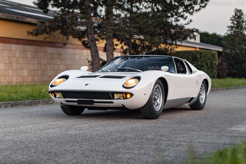 Lamborghini Miura P400