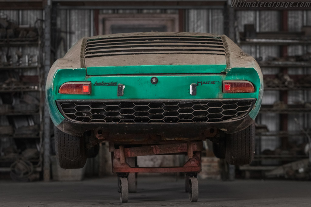 Lamborghini Miura P400