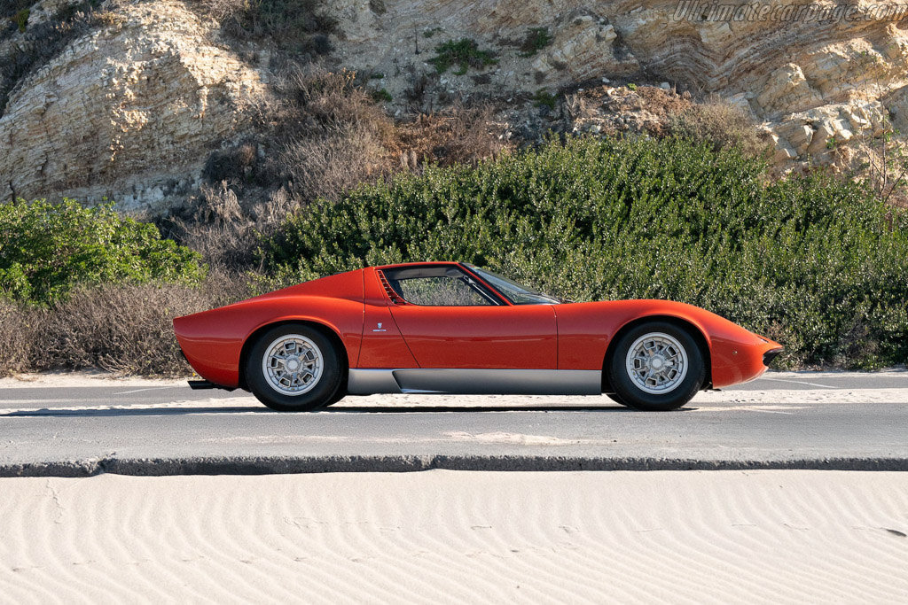 Lamborghini Miura P400