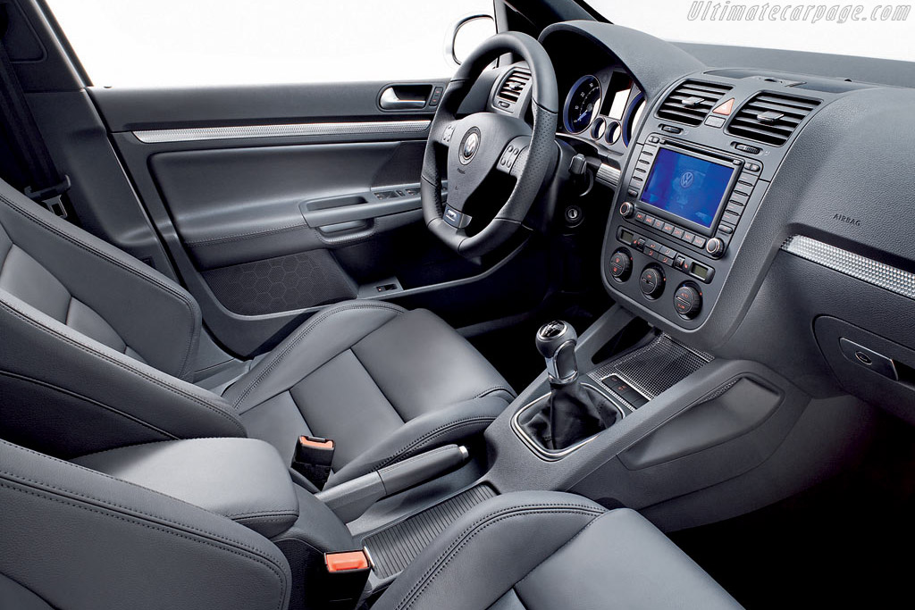 Volkswagen Golf V R32